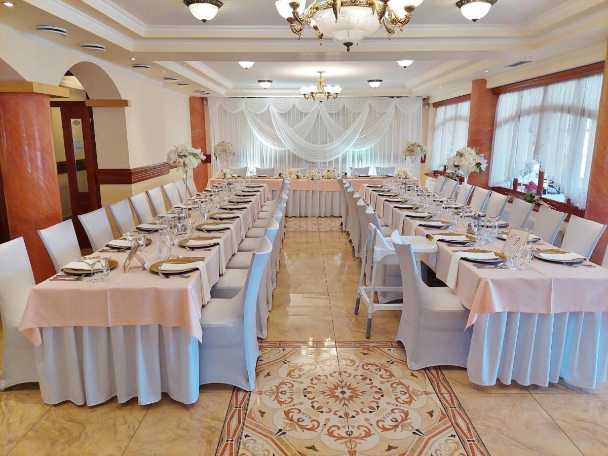 Hotel Alfa Giraltovce Extérieur photo