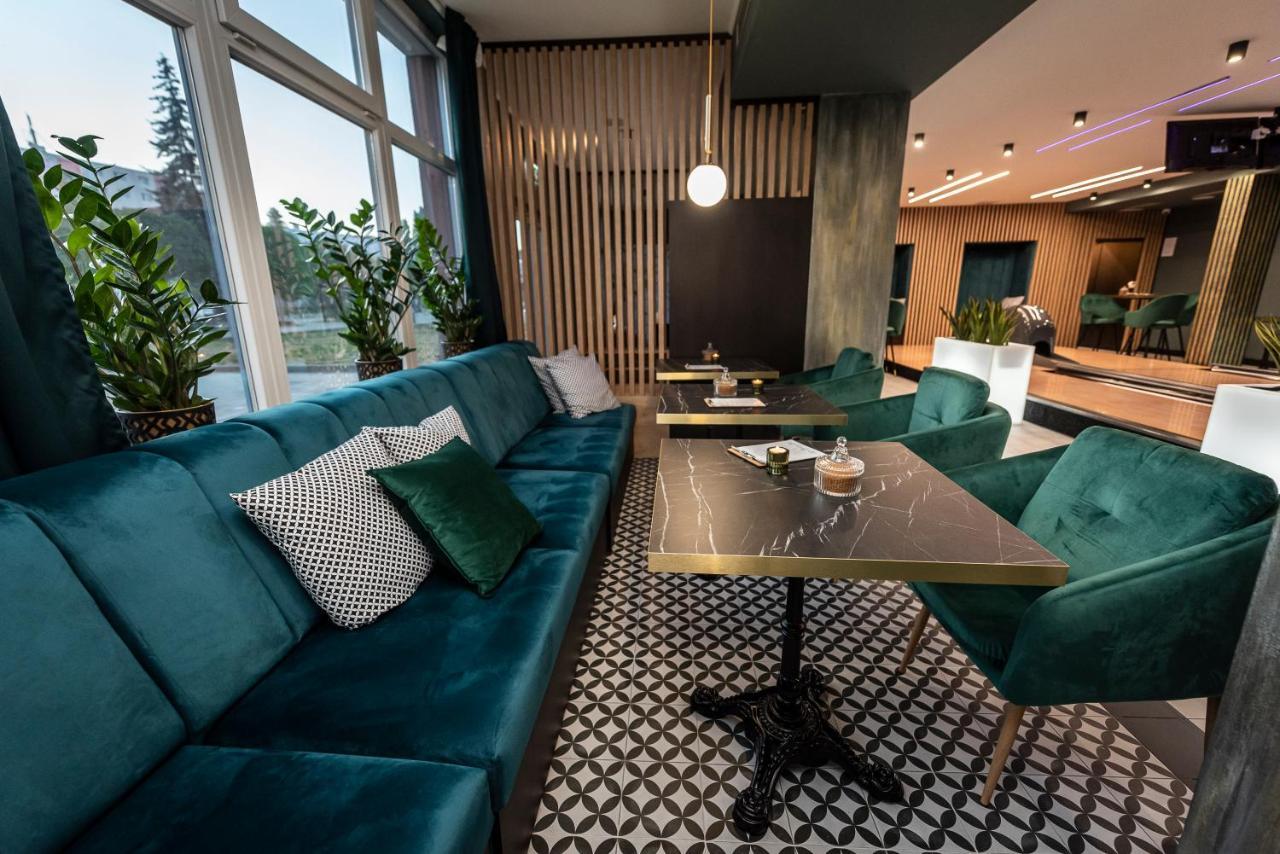 Hotel Alfa Giraltovce Extérieur photo