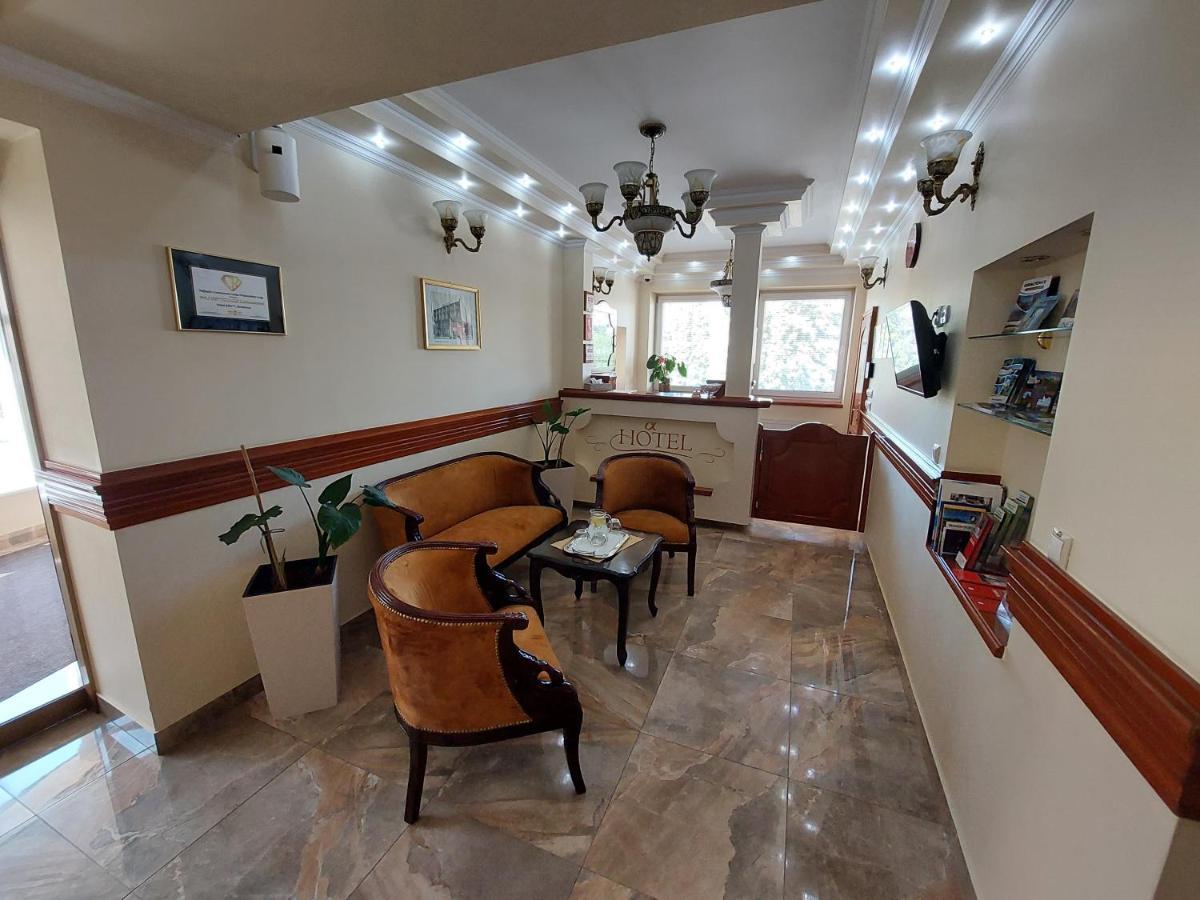 Hotel Alfa Giraltovce Extérieur photo