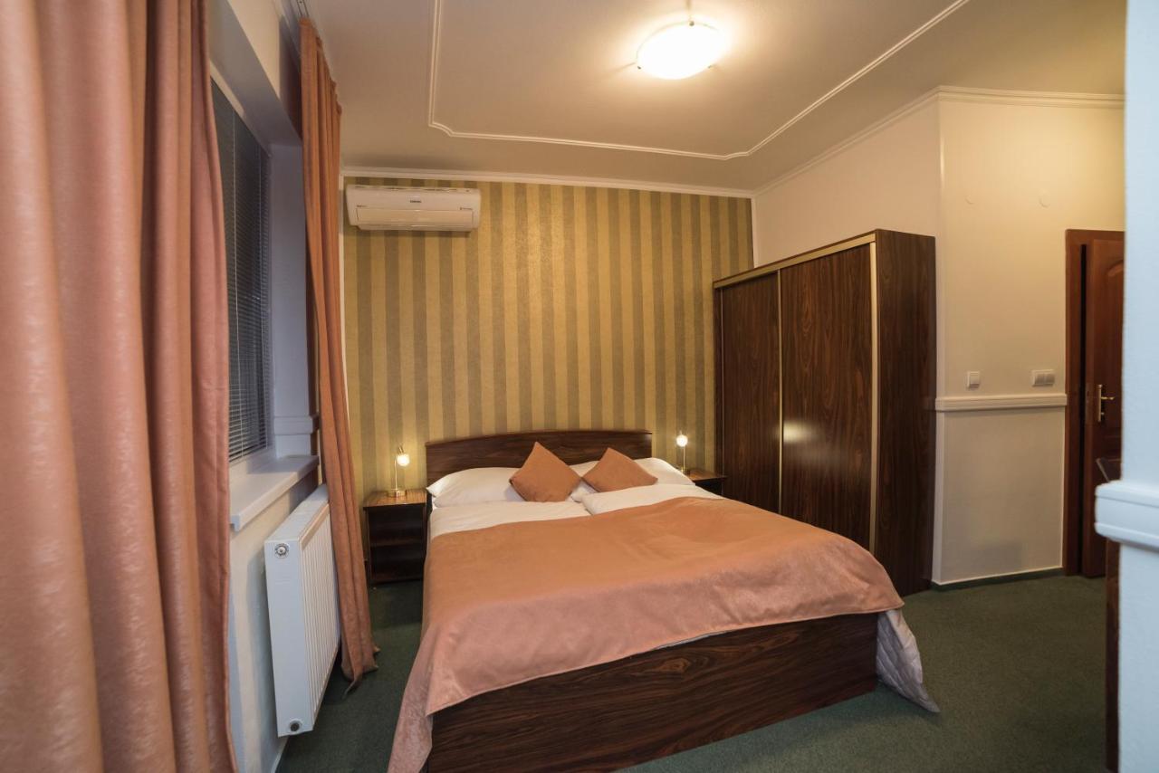 Hotel Alfa Giraltovce Extérieur photo