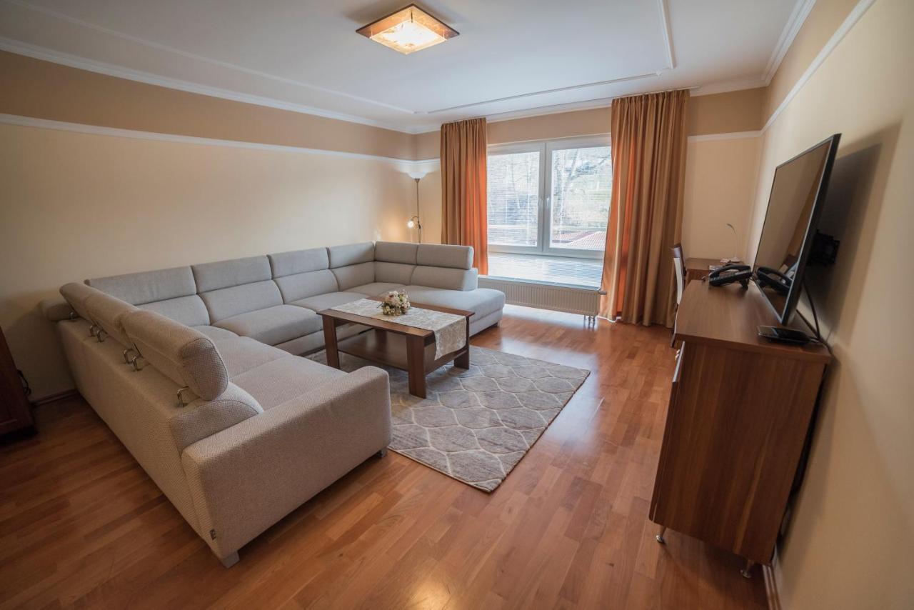 Hotel Alfa Giraltovce Extérieur photo