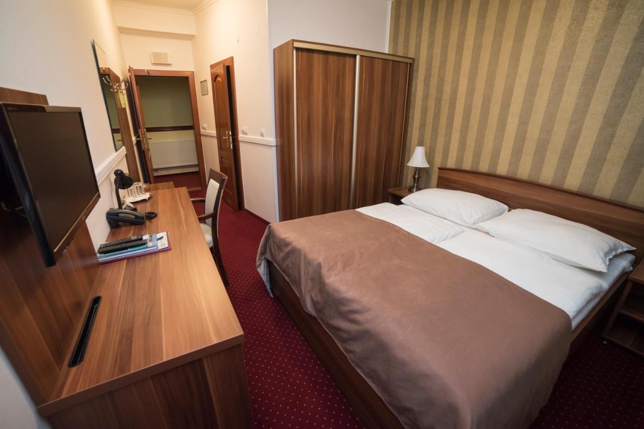 Hotel Alfa Giraltovce Extérieur photo